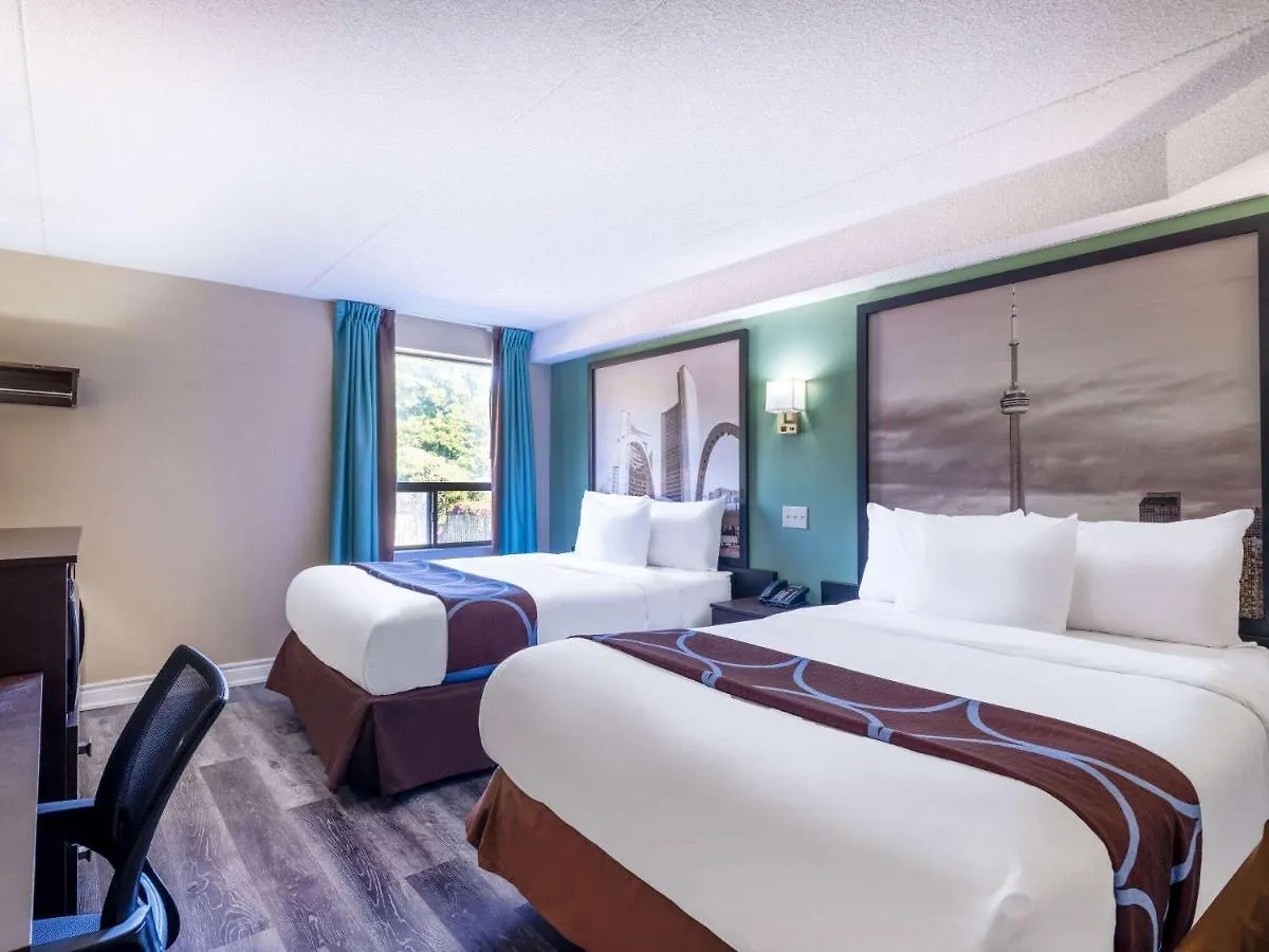 Super 8 By Wyndham Toronto East On Otel